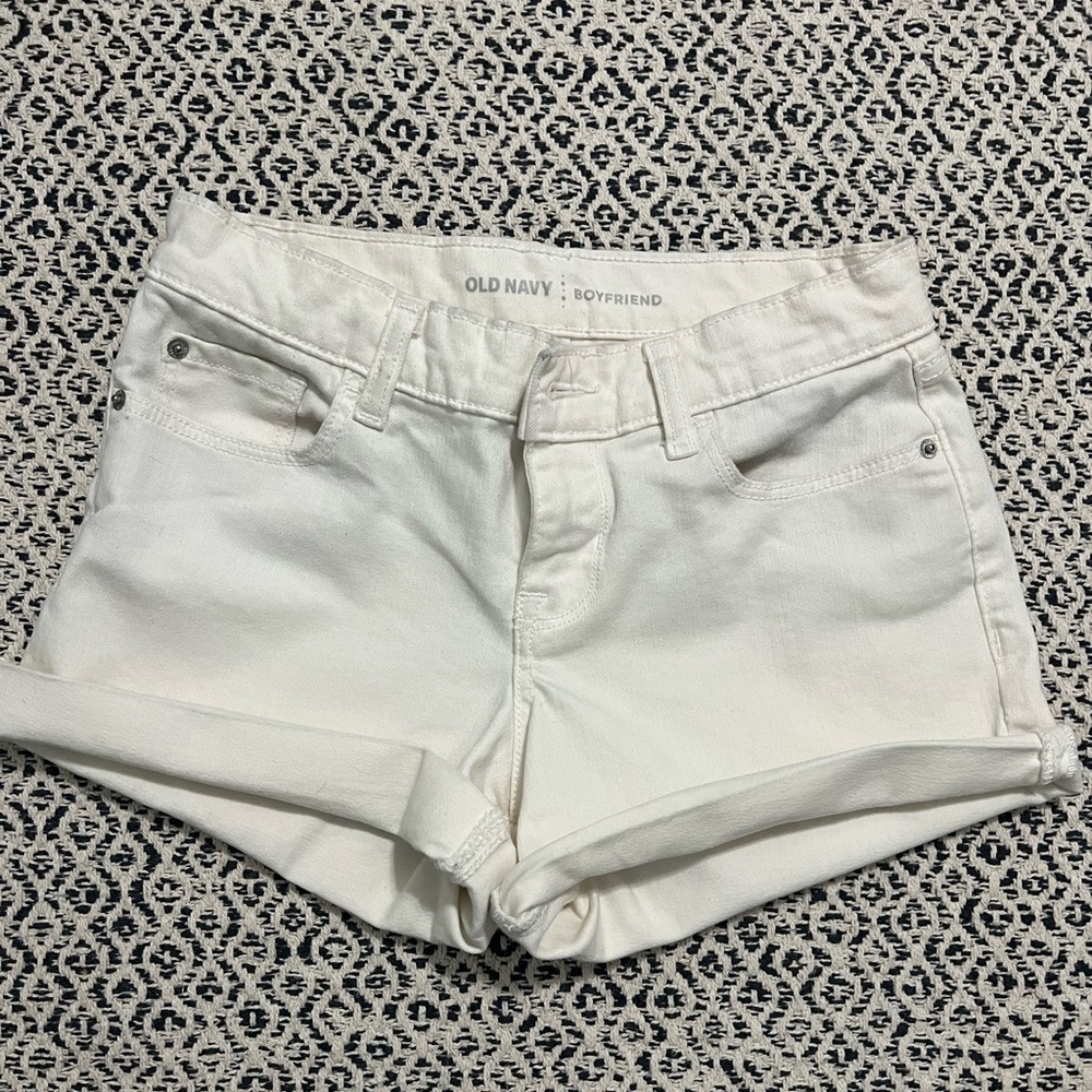 Old Navy Women's White Boyfriend Shorts size 0